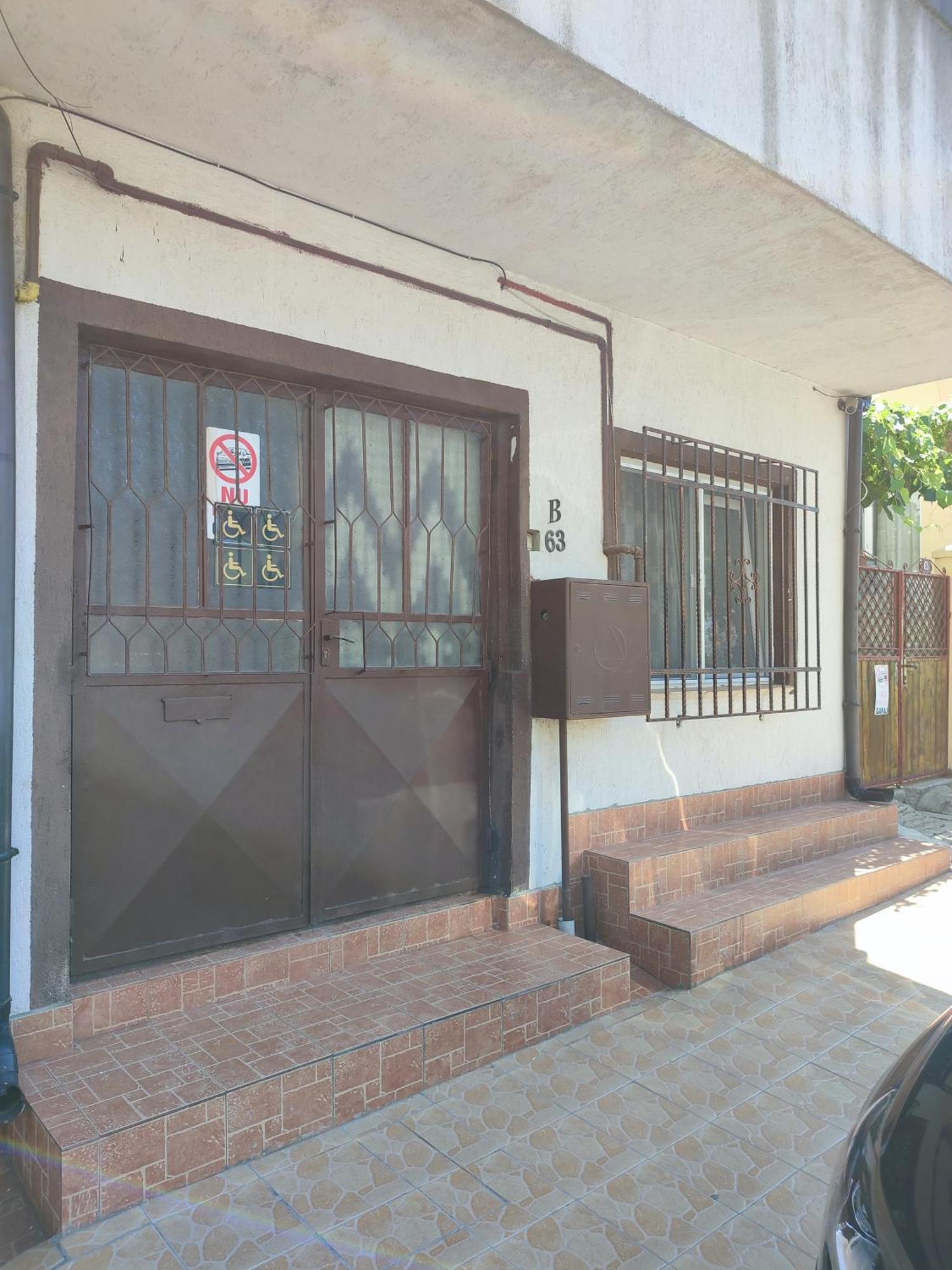Hostel Emy Camere Cu Baie Proprie Aproape De Plaja 3 Papuci Constanta Ngoại thất bức ảnh